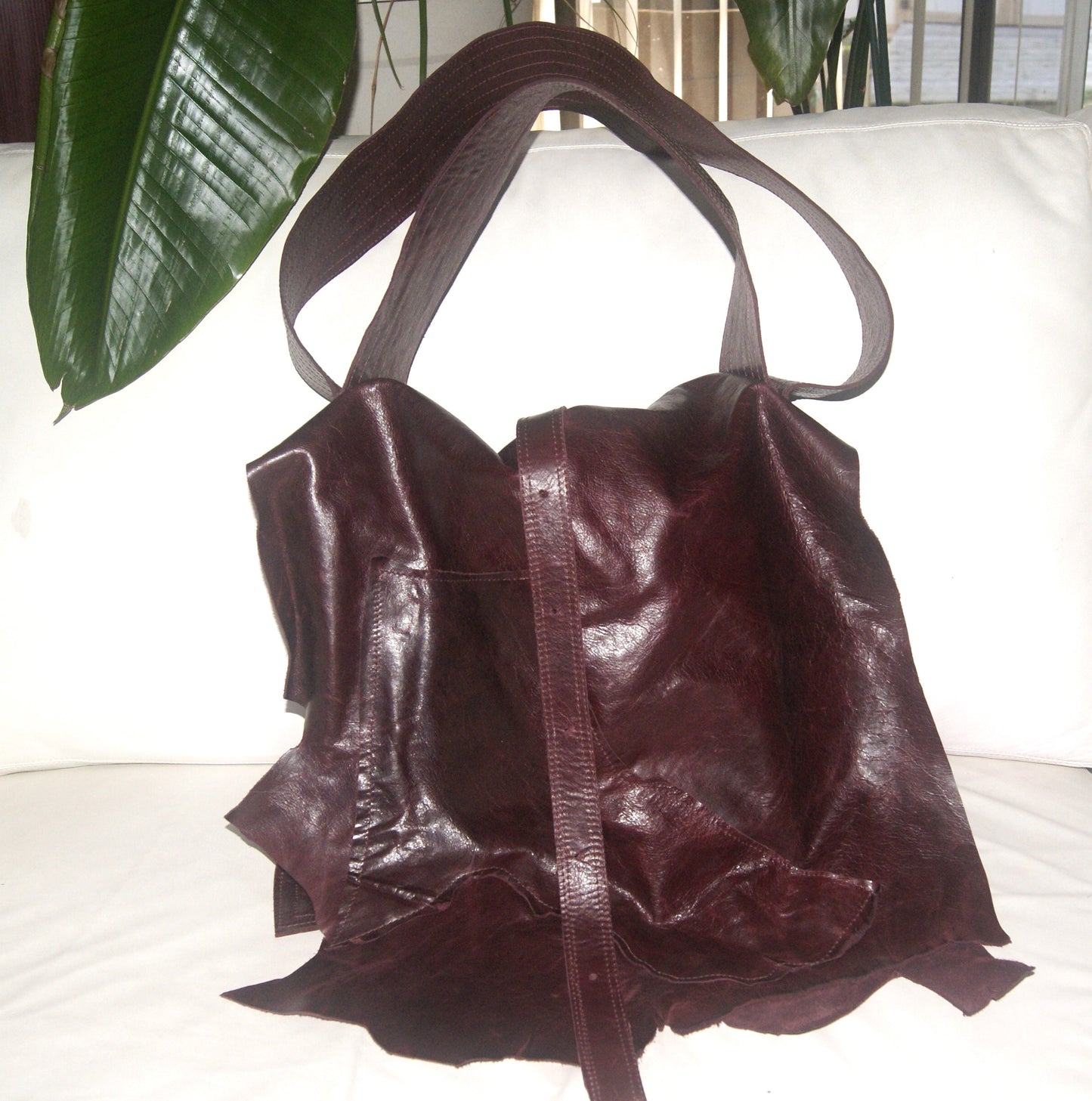 Vernice Armour- wine shoulder bag