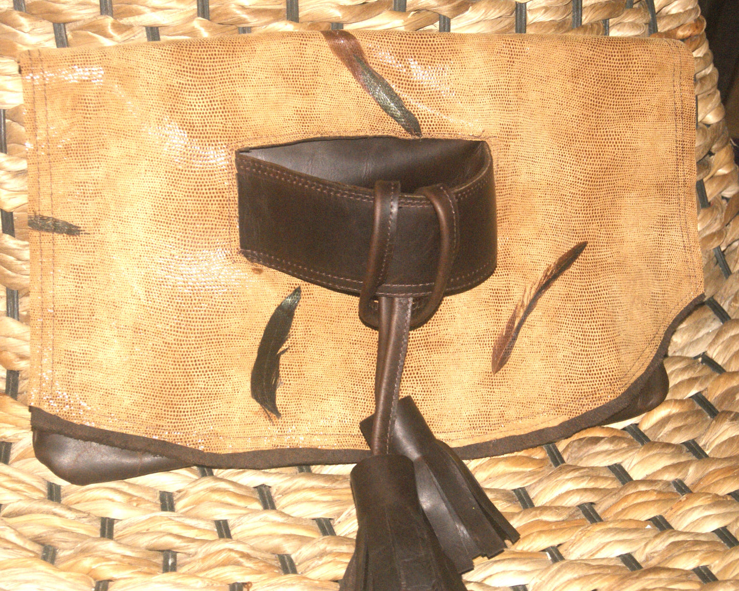 Wilma Man Killer Chocolate feathered- clutch