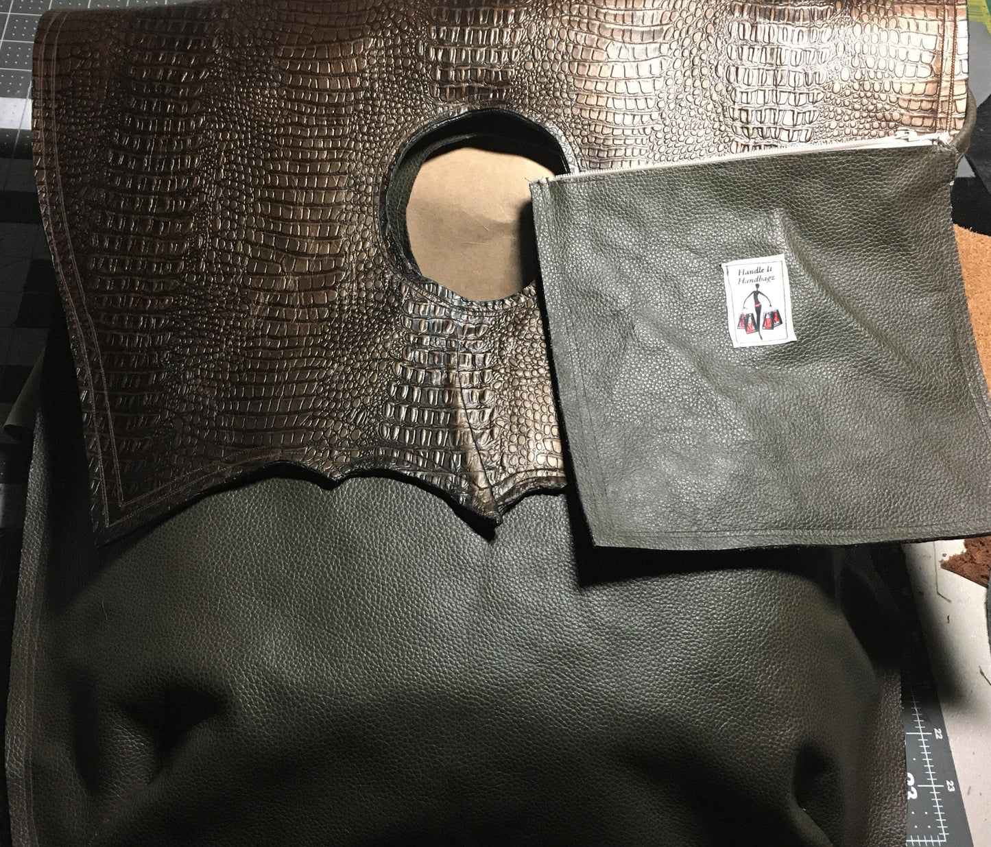 Madame Efumroye Tinuho handbag #M103