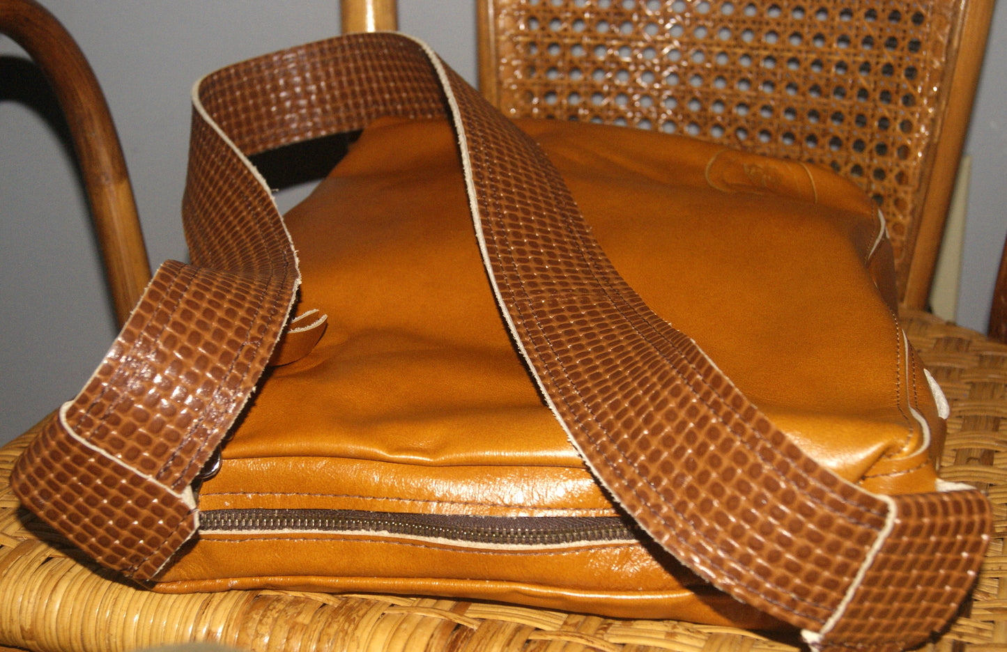 Ellen Eqlin -Shoulder bag